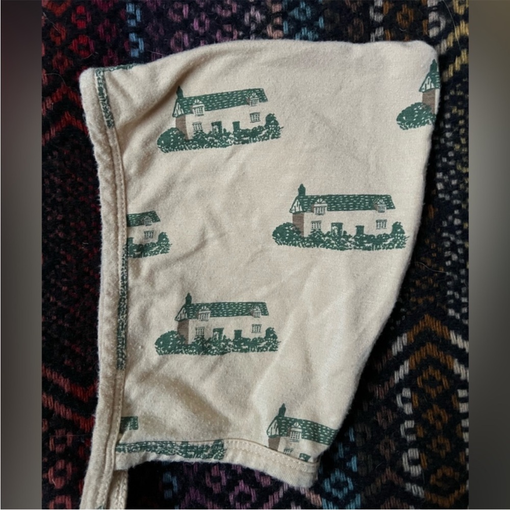 Bundle of 2 Kate Quinn 12-18m Bonnets